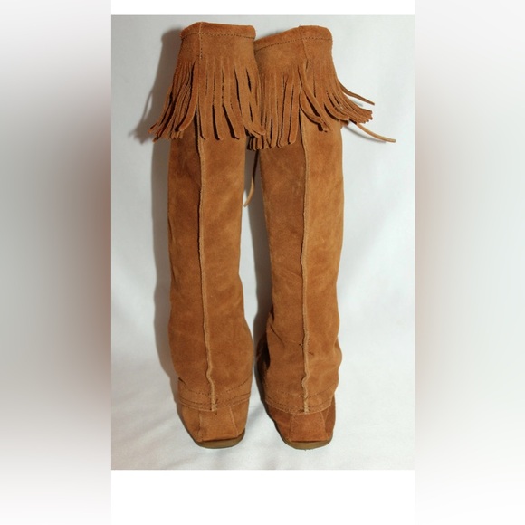 Minnetonka #1422 Chestnut Suede Lace-Up Fringe moccasin Boots - Picture 8 of 9
